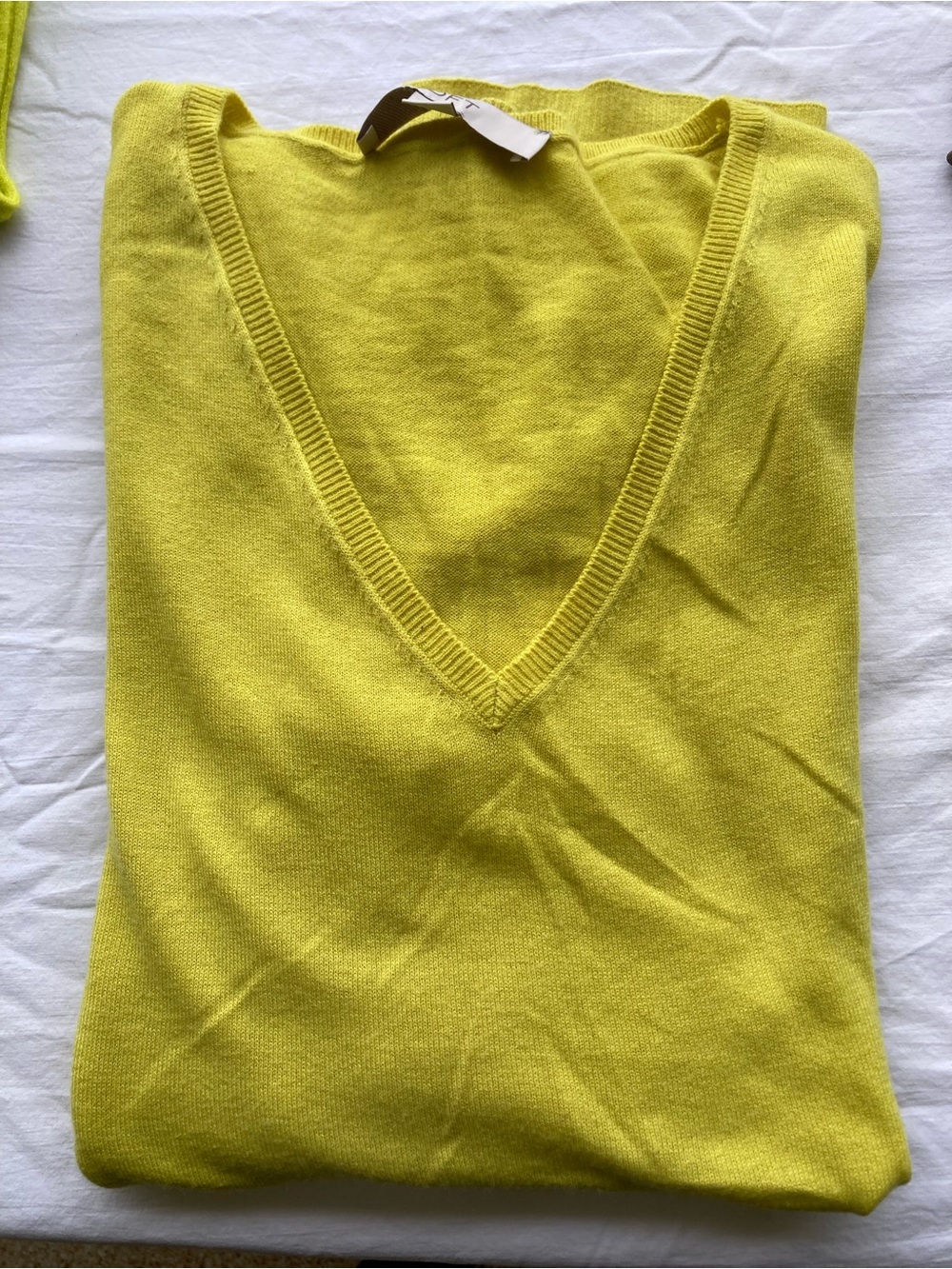 Ann Taylor Women's V-Neck Sweater in Lemon Yellow